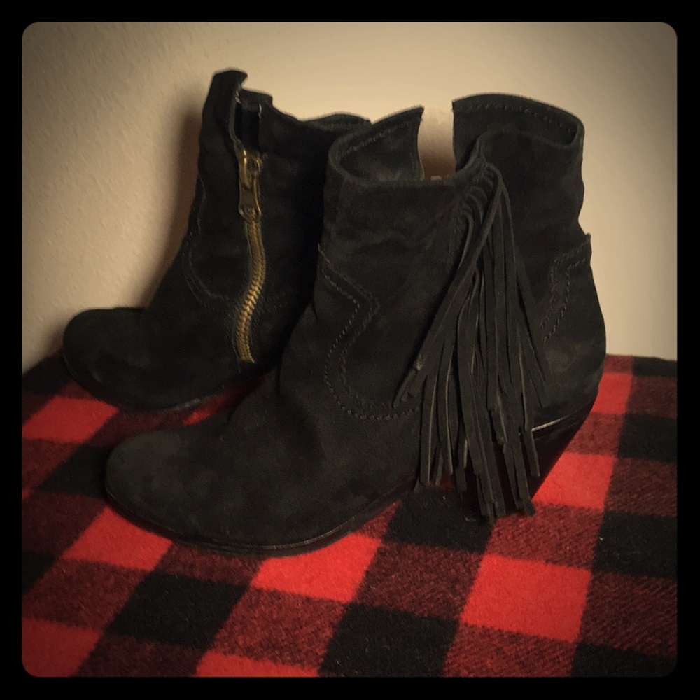 Sam Edelman Louie fringe booties black suede 7.5